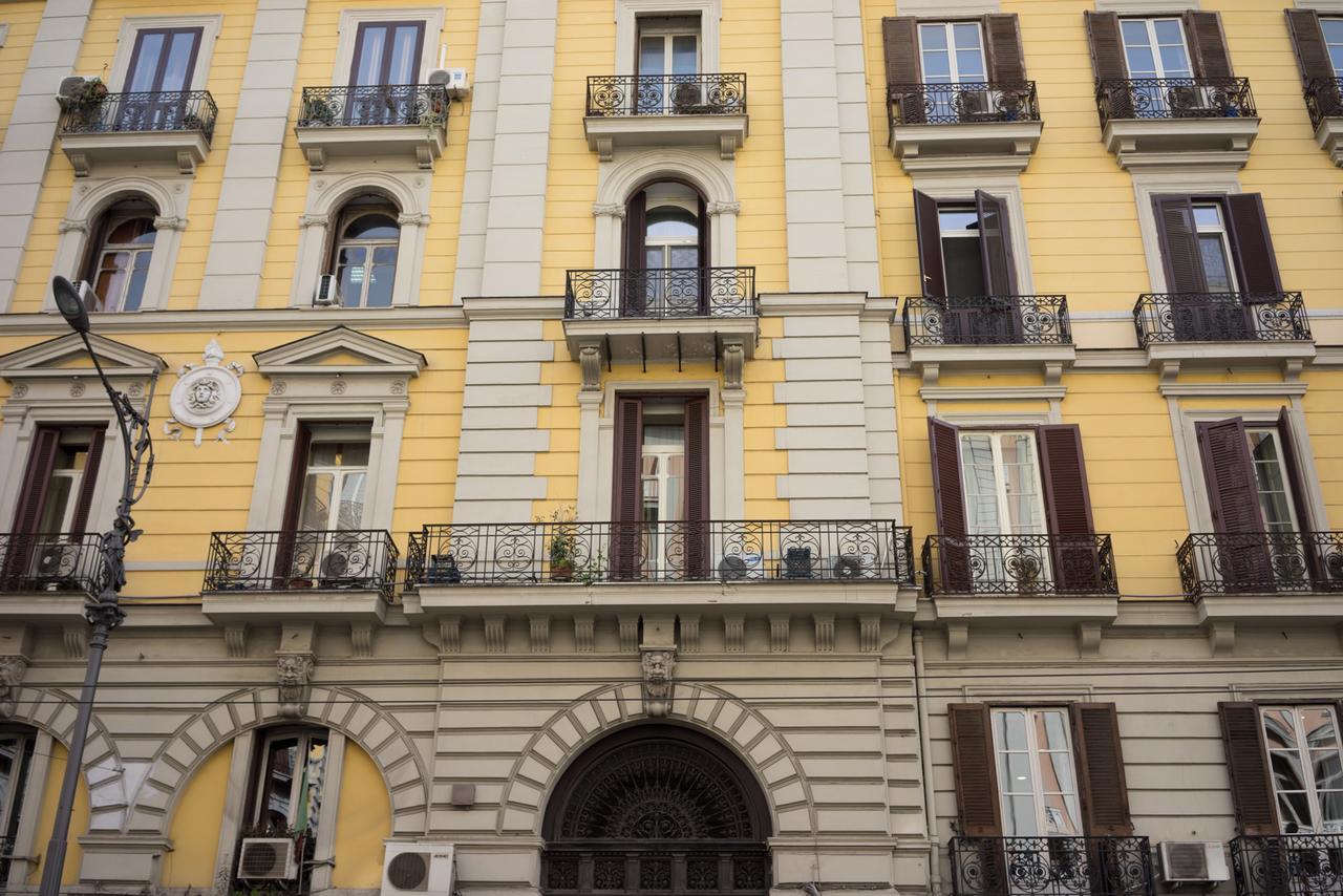 Twice - Naples Bed & Breakfast Bagian luar foto