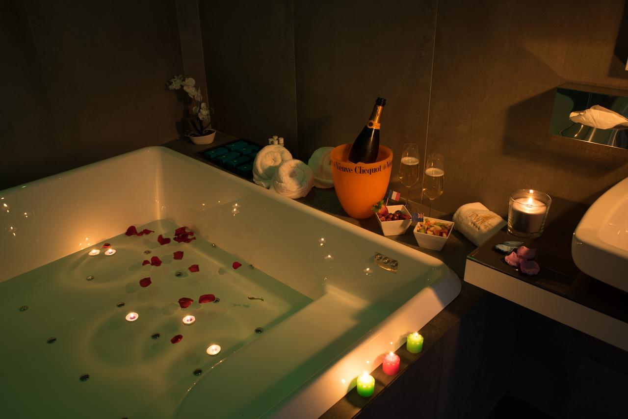 Twice - Naples Bed & Breakfast Bagian luar foto