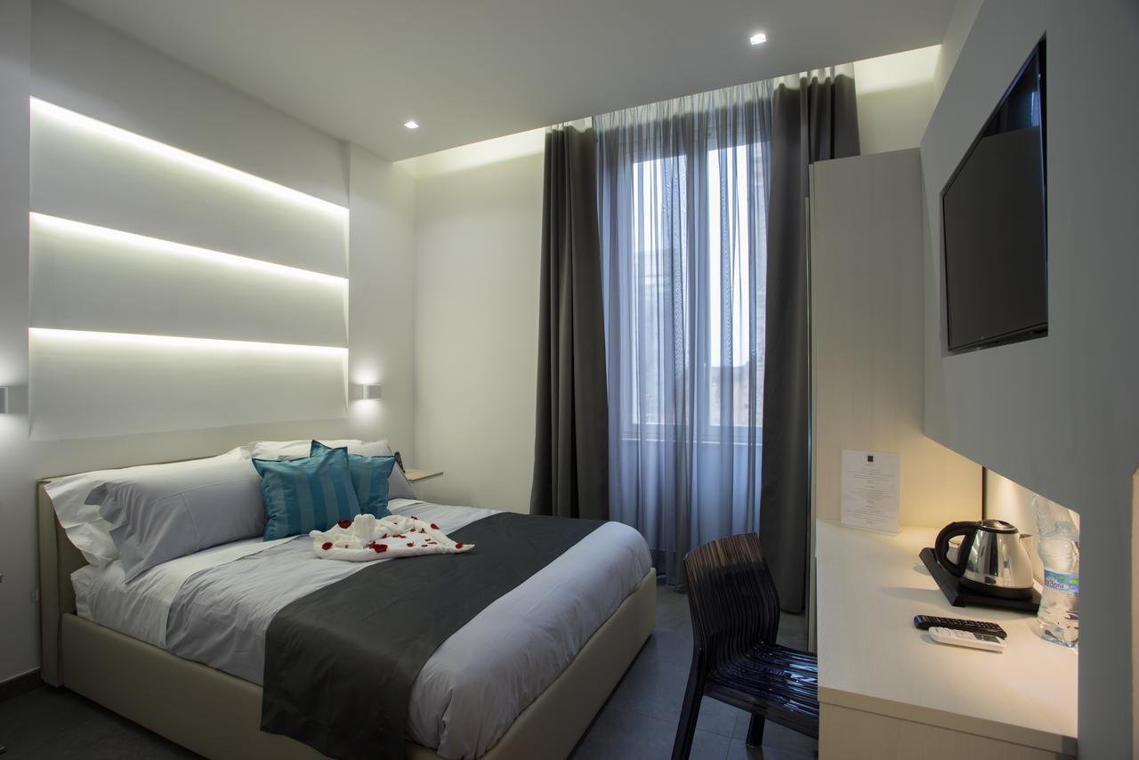 Twice - Naples Bed & Breakfast Bagian luar foto