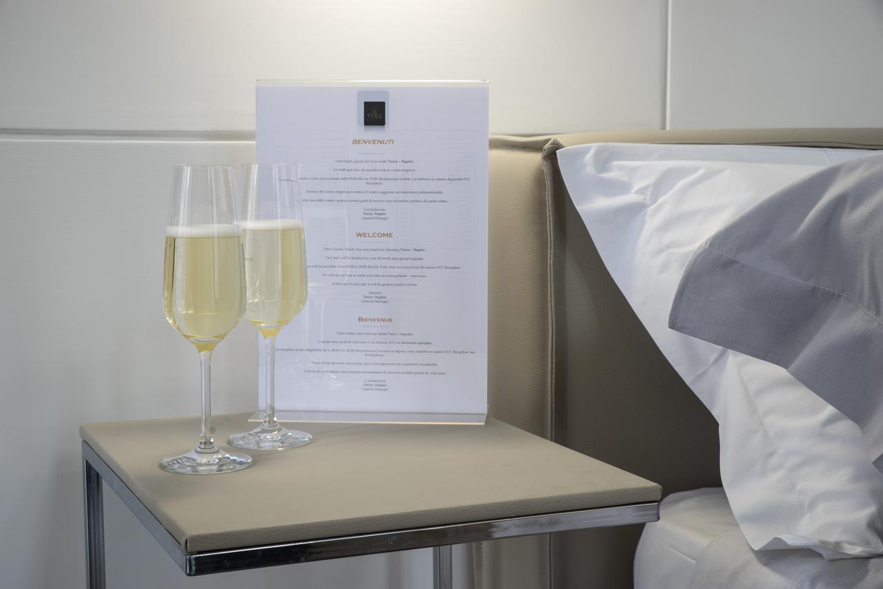 Twice - Naples Bed & Breakfast Bagian luar foto