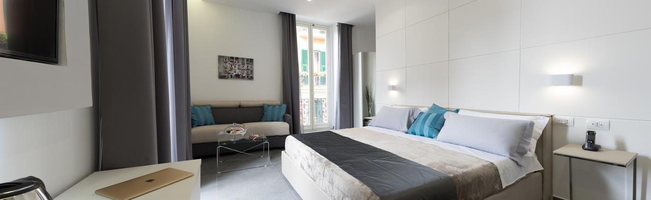 Twice - Naples Bed & Breakfast Bagian luar foto