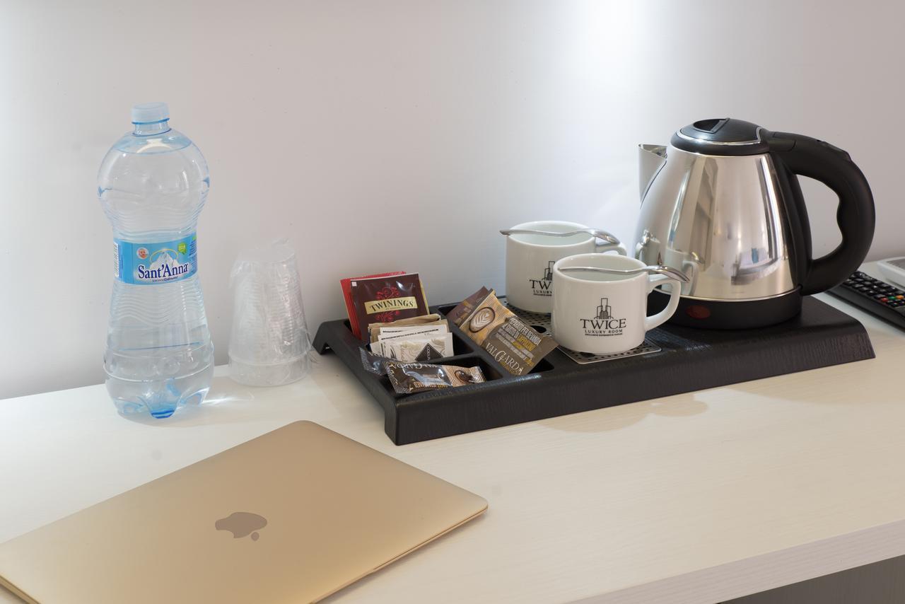 Twice - Naples Bed & Breakfast Bagian luar foto