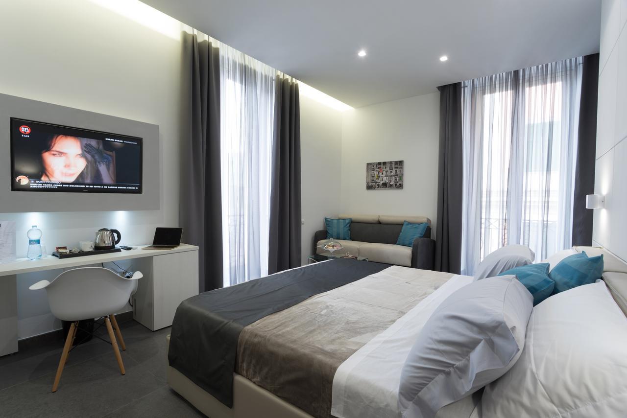 Twice - Naples Bed & Breakfast Bagian luar foto