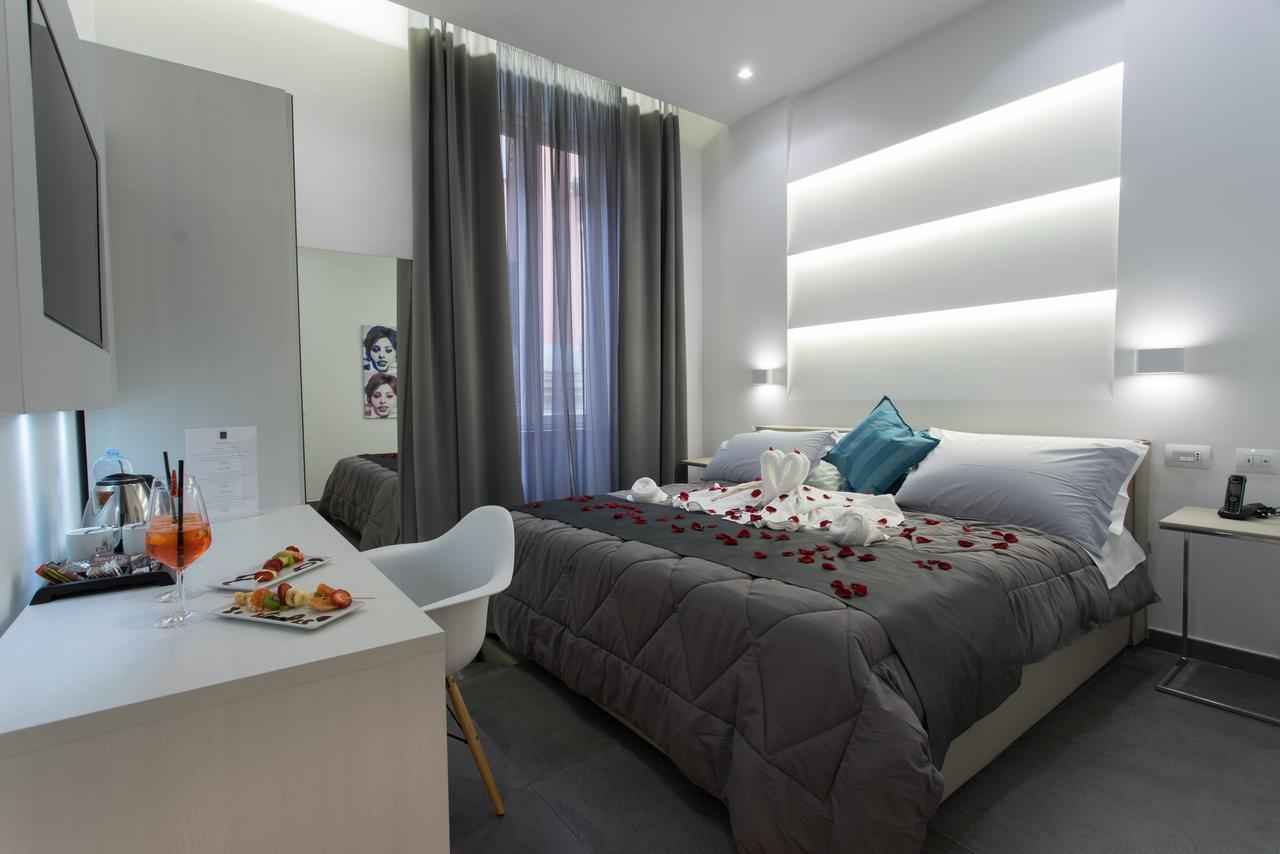 Twice - Naples Bed & Breakfast Bagian luar foto