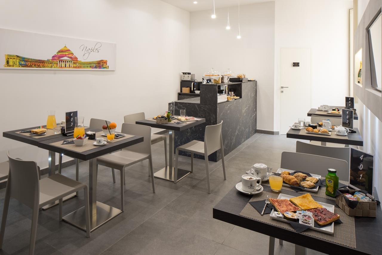 Twice - Naples Bed & Breakfast Bagian luar foto